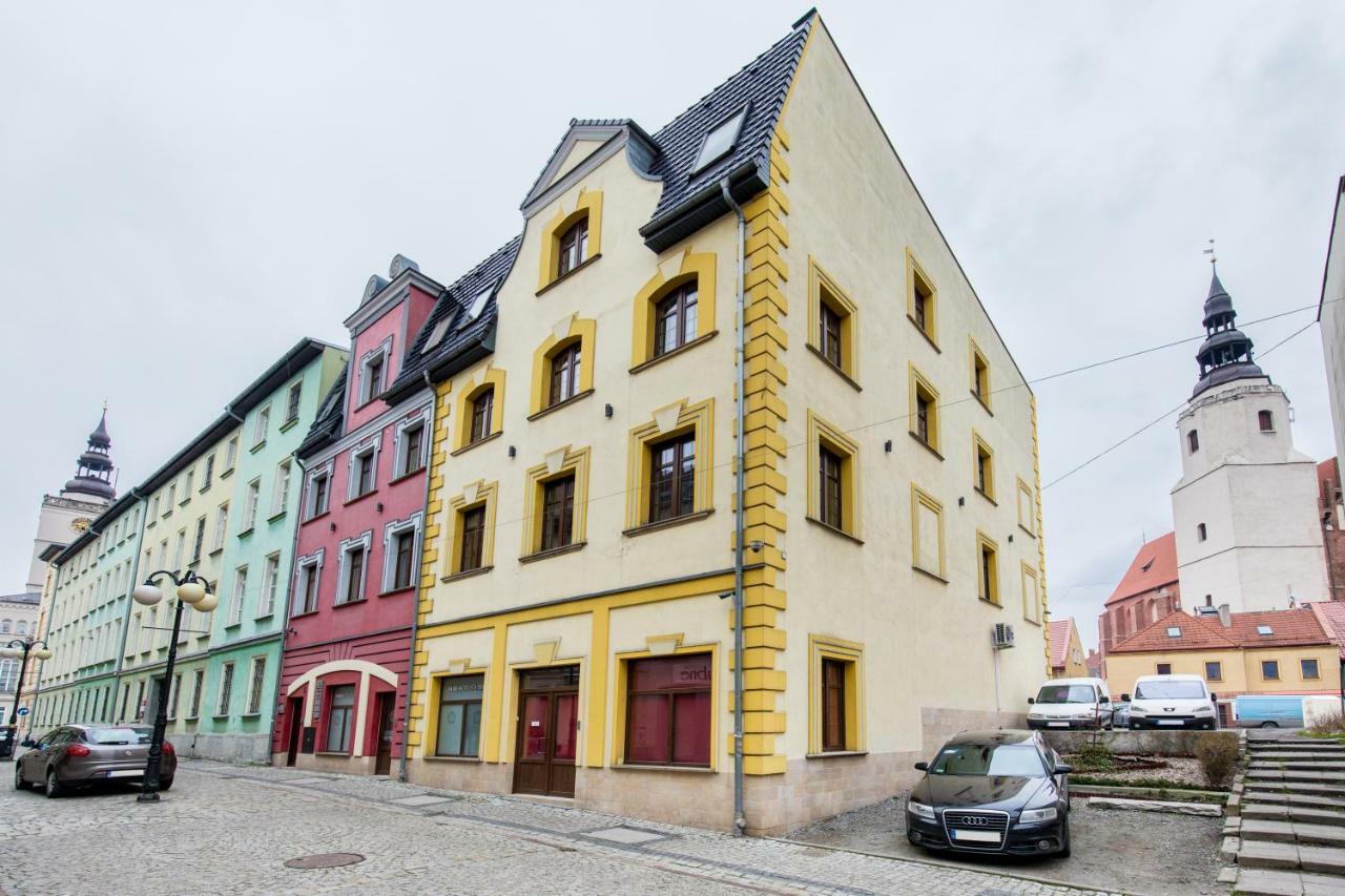 Apartament Gemini Dzierżoniów Exteriör bild