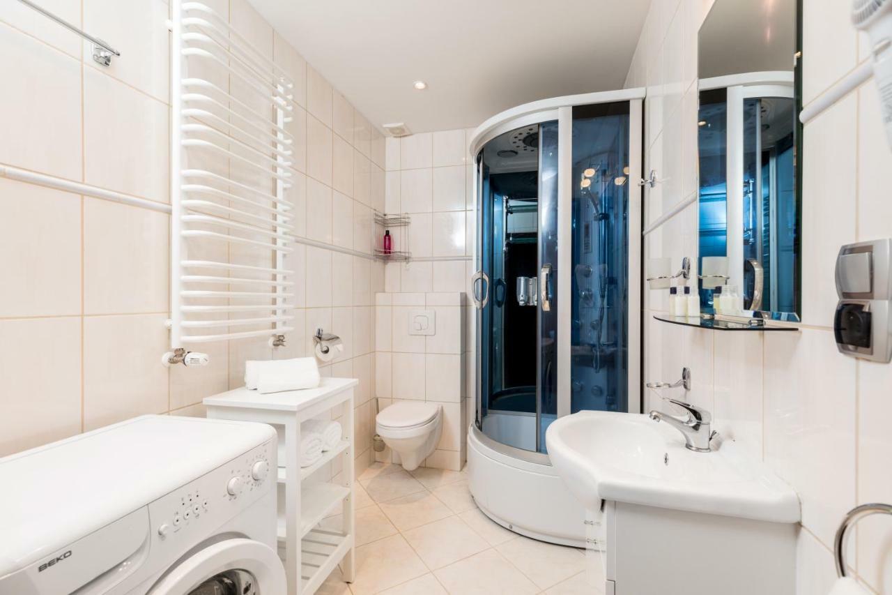 Apartament Gemini Dzierżoniów Exteriör bild