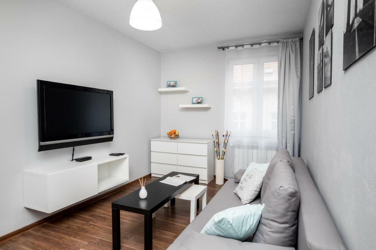 Apartament Gemini Dzierżoniów Exteriör bild