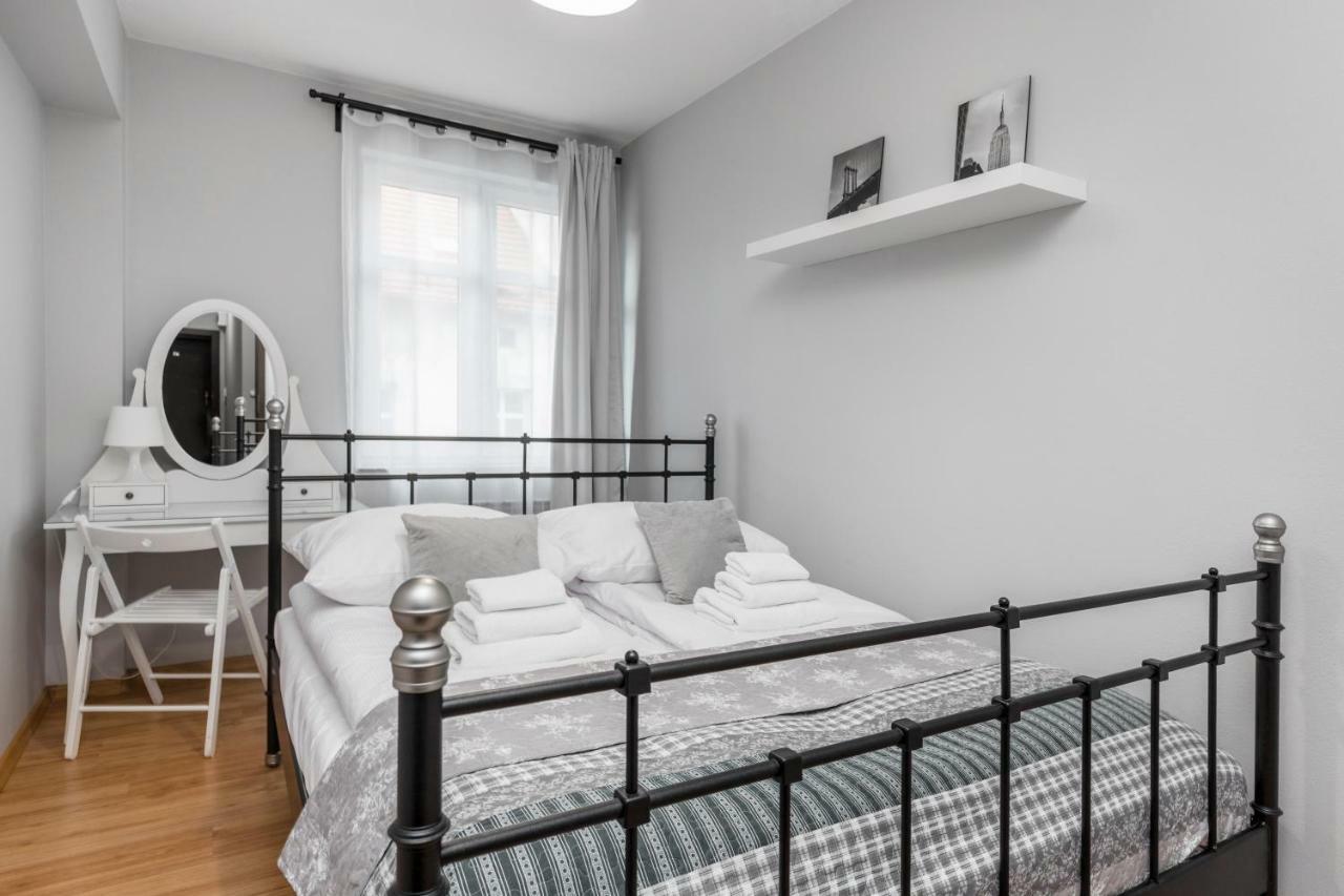 Apartament Gemini Dzierżoniów Exteriör bild