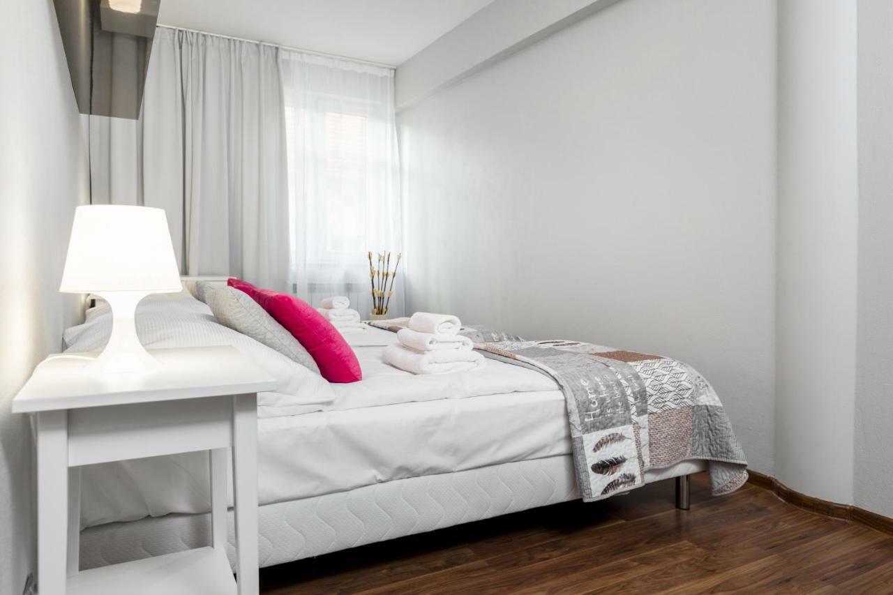 Apartament Gemini Dzierżoniów Exteriör bild