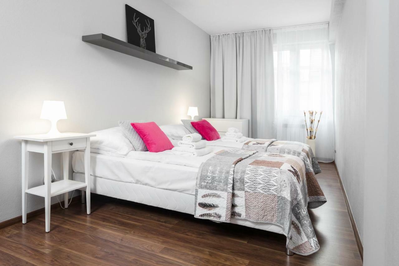 Apartament Gemini Dzierżoniów Exteriör bild