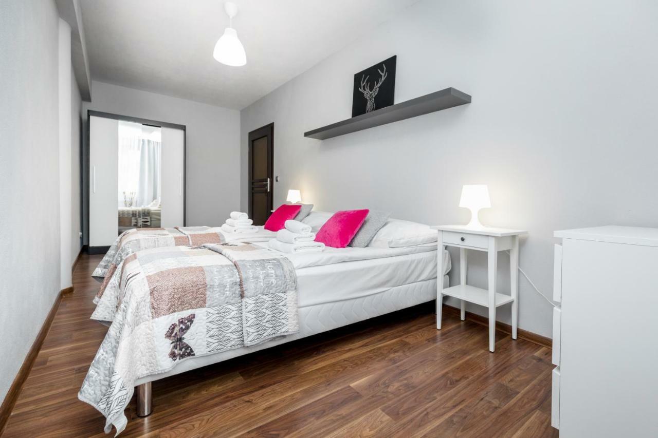 Apartament Gemini Dzierżoniów Exteriör bild