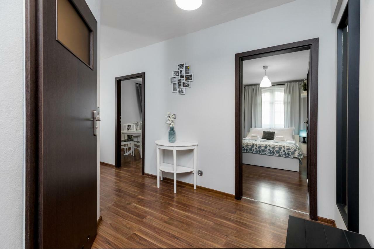 Apartament Gemini Dzierżoniów Exteriör bild