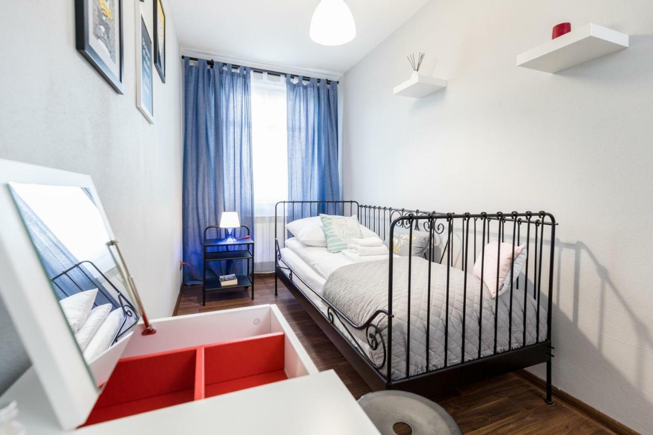 Apartament Gemini Dzierżoniów Exteriör bild